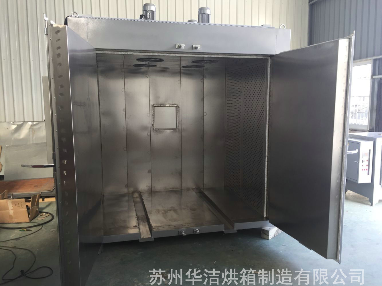 防爆烘箱使用時(shí)的注意事項(xiàng)是什么?